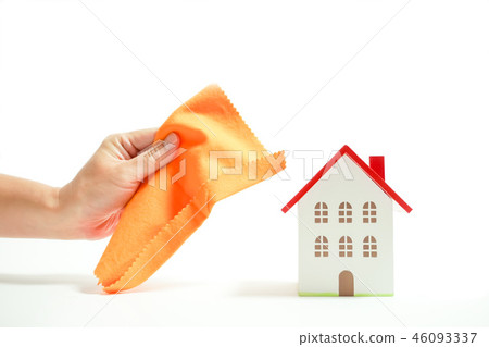 House cleaning 46093337