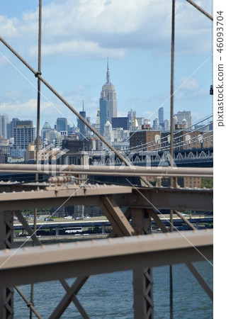 New York  46093704