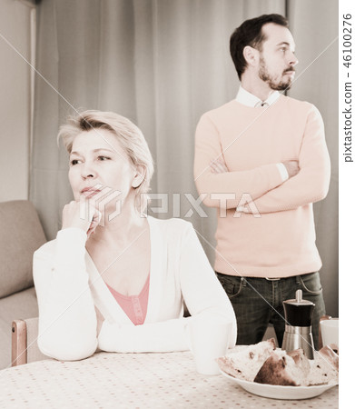 Son proves to mother his position 46100276