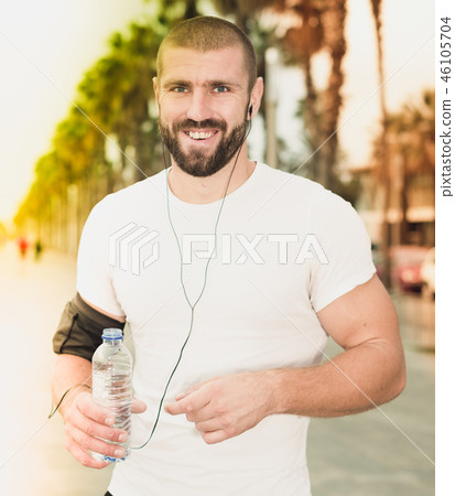 man made a break in training man made a break in training 46105704