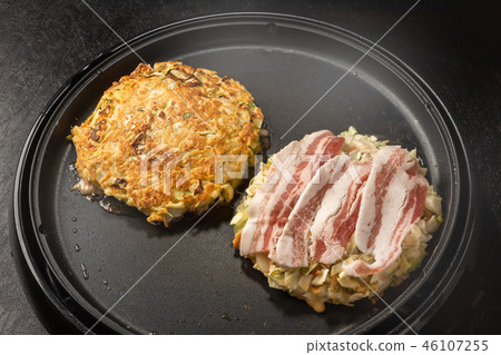 Okonomiyaki Japanese Traditional Pizza Okonomiyaki Okonomiyaki Japanese Traditional Pizza Okonomiyaki 46107255