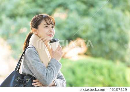 女商人秋天外套OL生活方式圖像 女商人秋天外套OL生活方式圖像 46107829