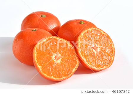 Mandarin orange (Koyasu Ohara) Mandarin orange (Koyasu Ohara) 46107842