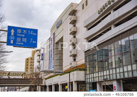 [Sagami-Ono station square] 46108786