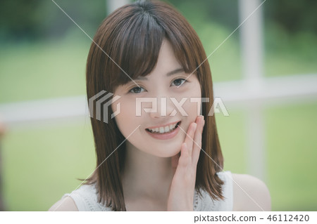 女生 女孩 女性 46112420