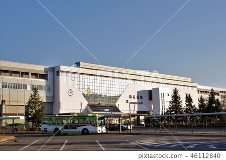 東北新幹線Shinhanamaki站天空背 東北新幹線Shinhanamaki站天空背 46112840