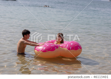 Sea beach couple image 46113401