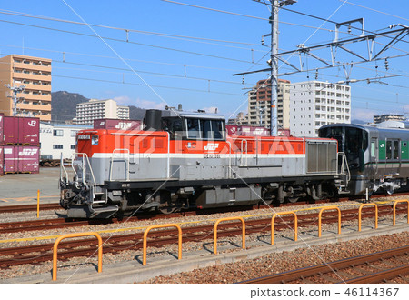 DE 10 diesel locomotive at Tottori Station 46114367