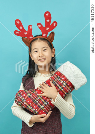 gift, christmas, child, children, girl gift, christmas, child, children, girl 46117530