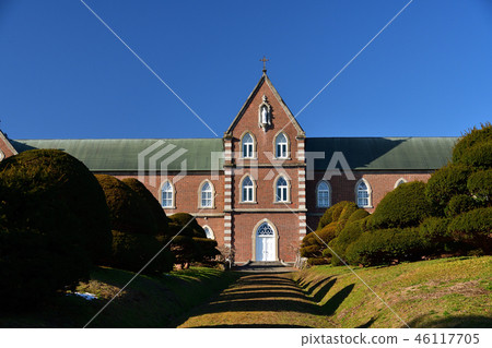 Taking a picture of the landscape of the Trappist Boys' Monastery in Kamisu area, Hokuto City, Hokkaido Taking a picture of the landscape of the Trappist Boys' Monastery in Kamisu area, Hokuto City, Hokkaido 46117705