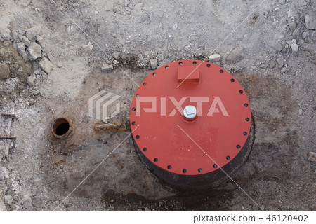 Tank and manhole Tank and manhole 46120402