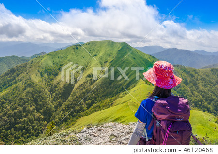 A mountain girl who sees Jiro-san from "Kenzan", one of the 100 famous mountains! (Tokushima Prefecture) *There is a shooting position in the comment section of the work. A mountain girl who sees Jiro-san from "Kenzan", one of the 100 famous mountains! (Tokushima Prefecture) *There is a shooting position in the comment section of the work. 46120468