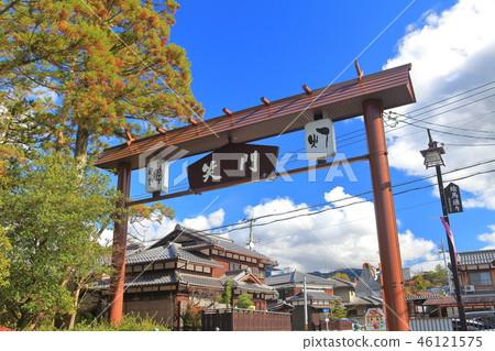 Taga Taisha laugh gate 46121575