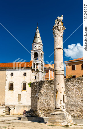 The Pillar of Shame, a roman column in Zadar, Croatia 46124937