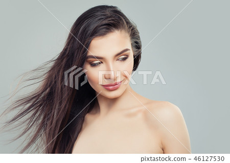 Beautiful woman with healthy skin  46127530