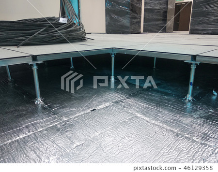 Raise floor system inside the building. Raise floor system inside the building. 46129358