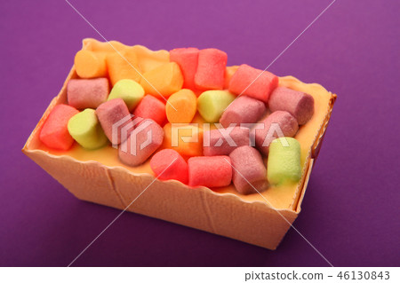 Marsh mallow cake studio 46130843