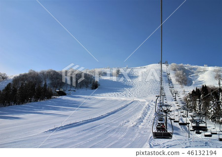 Hachi plateau ski resort <Hachikita ski area area Photograph taken from the lift going up to the top of Happushiyama> 46132194
