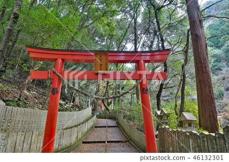 [Inunaruyama Shichiho Takiji Dairyu Fudo Myo Torii] 8 Oki, Izumisano-shi, Osaka 46132301