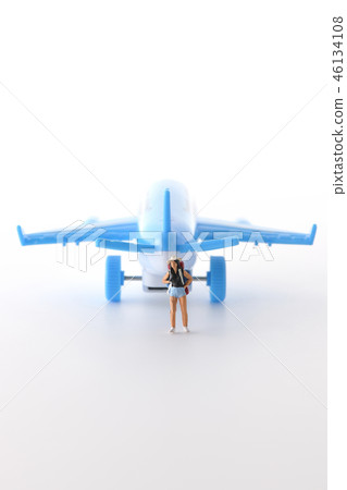 Traveling alone 46134108