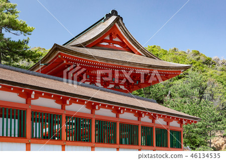 Hino Misaki Shrine Tower Gate and Corridor-A beautiful shrine dedicated to the night- 46134535