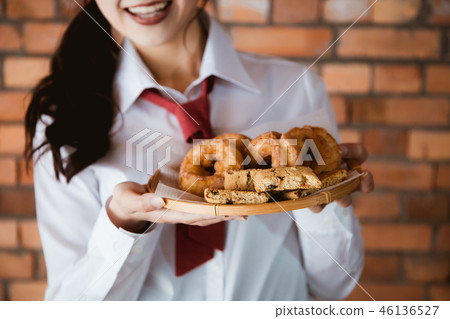 Bakery women 46136527