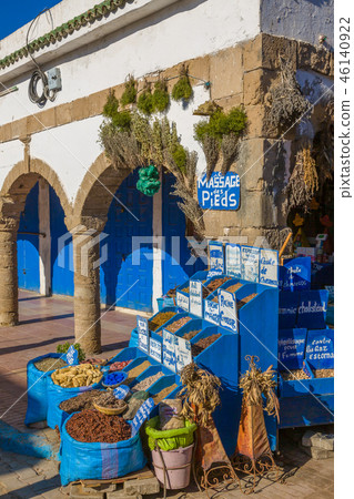 Herbs in the alleys of the medina in Essaouira 46140922