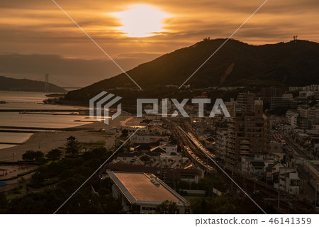 Sunset over Sumaura Park 46141359