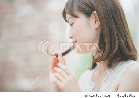 女生 女孩 女性 46142692