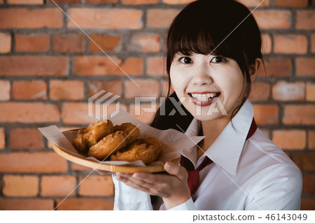 麵包店婦女 46143049