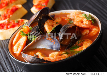 French bouillabaisse fish soup with shrimps, fish French bouillabaisse fish soup with shrimps, fish 46143115