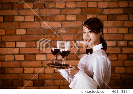 Wine clerk 46143524