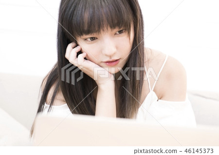 Beautiful leisurely home life Beautiful leisurely home life 46145373