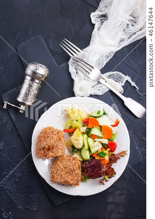 homemade meat cutlet cordon bleu 46147644