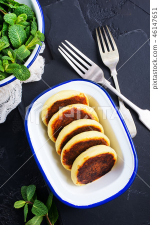 cheese pancakes 46147651
