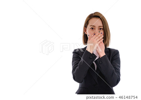 一套西裝的女人 46148754