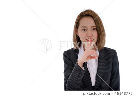 一套西裝的女人 46148775
