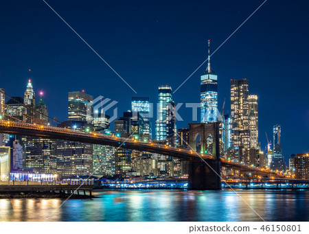 紐約布魯克林大橋和曼哈頓摩天大樓 46150801