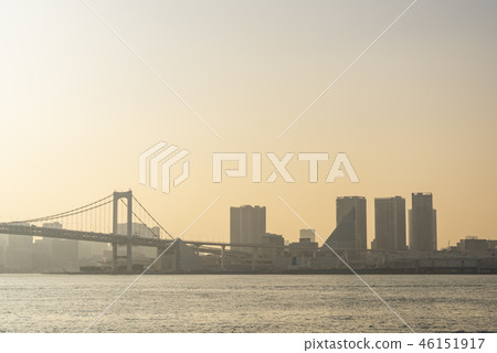 彩虹橋在晚上 彩虹橋在晚上 46151917