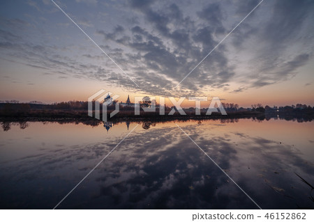 View of the Suzdal Kremlin located on the Kamenka River at sunrise. Golden Ring of Russia 46152862