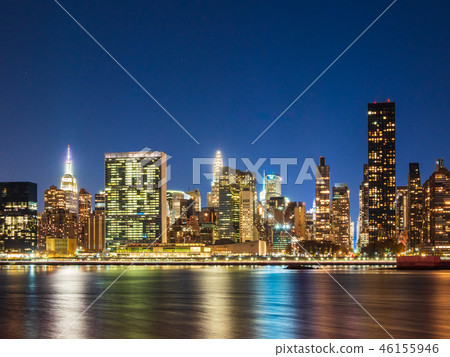 紐約東河和曼哈頓摩天大樓 紐約東河和曼哈頓摩天大樓 46155946