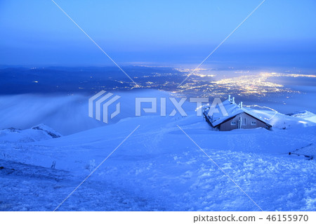 Winter mountain morning 46155970