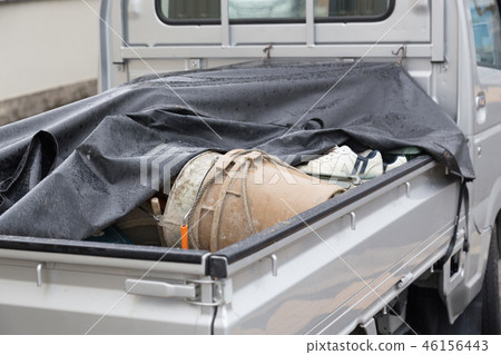 Light tiger with building materials 46156443