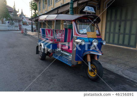 Thai taxi tuk-tuk Thai taxi tuk-tuk 46156891