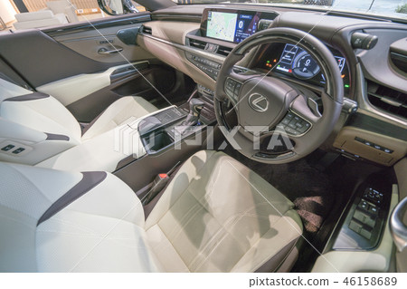 ES driver's seat creates a space with a sense of luxury and luxury stylish design spread among sedans 46158689