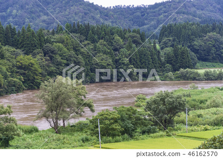 河洪水氾濫 46162570