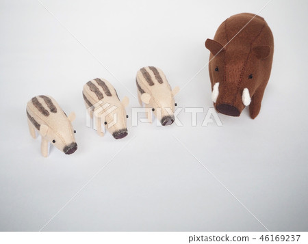 Felt work boar parent and child Felt work boar parent and child 46169237