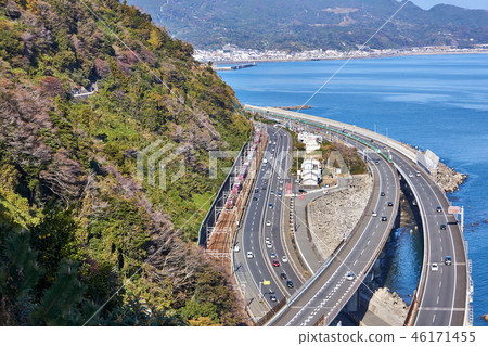 Tomei高速公路和靜岡縣Sakai的1號公路 46171455