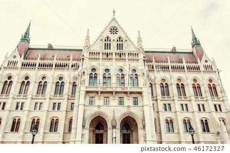 Hungarian parliament building in Budapest, Hungary 46172327