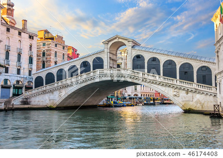 The Rialto bridge, a famous sight of Venice, no people The Rialto bridge, a famous sight of Venice, no people 46174408